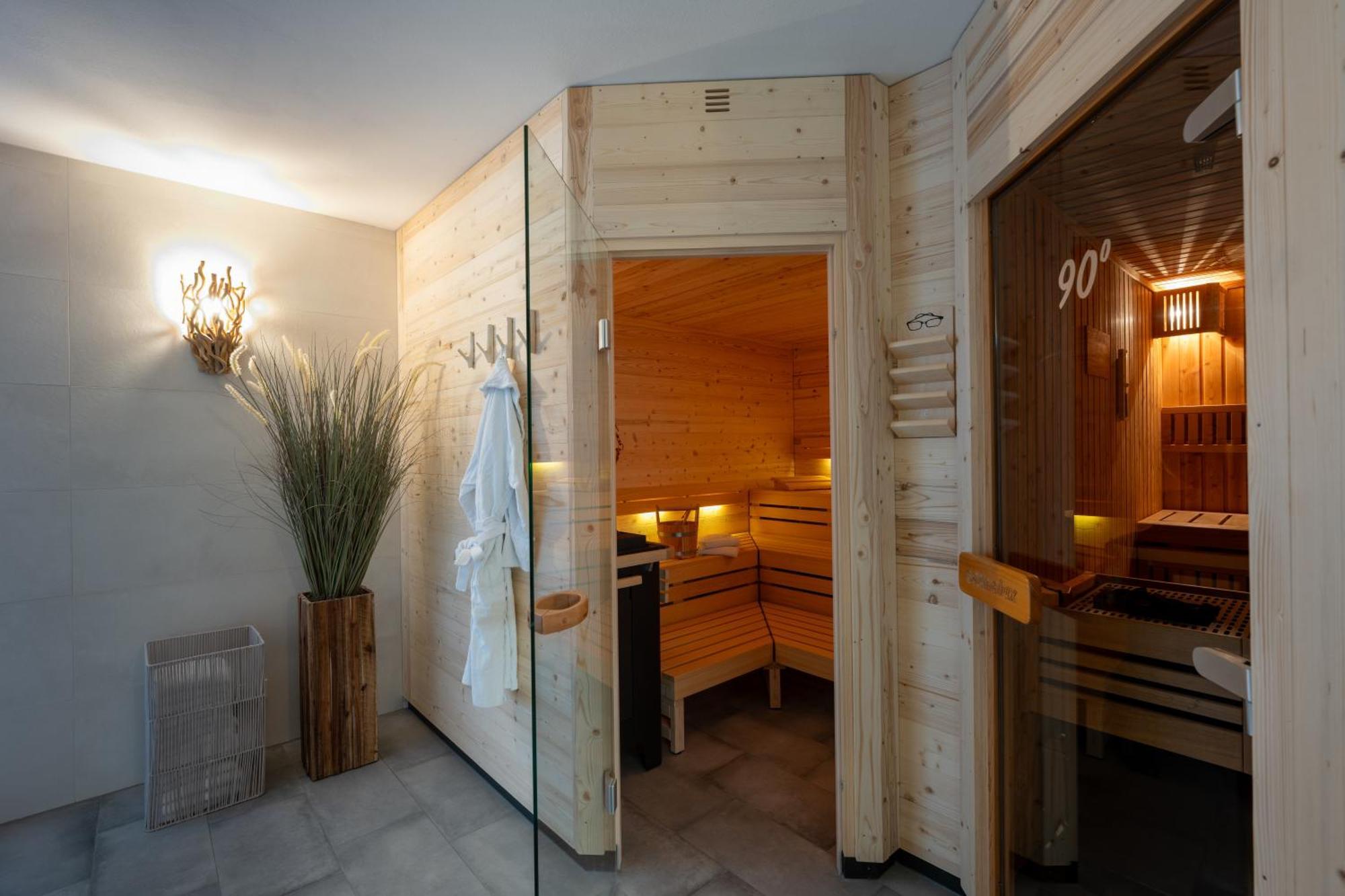 Spreewaldhotel Stephanshof ลึบเบิน ภายนอก รูปภาพ