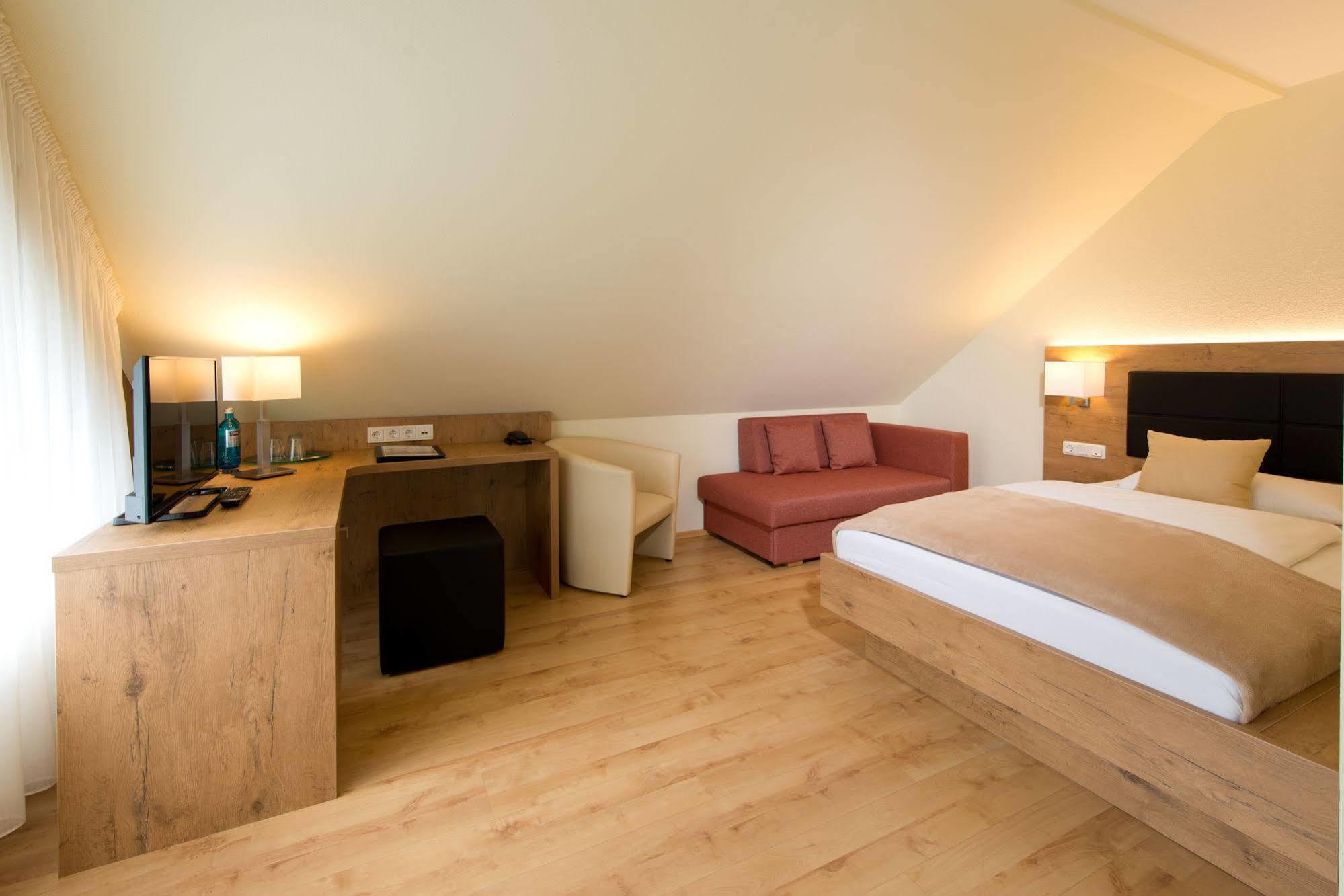 Spreewaldhotel Stephanshof ลึบเบิน ภายนอก รูปภาพ